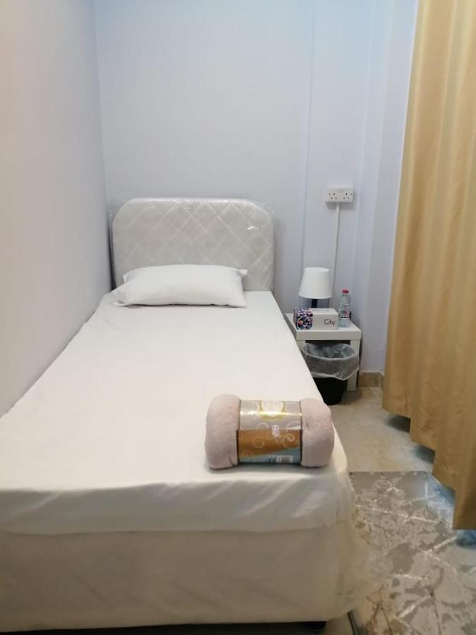 Albarsha 1 Hostel By Phm Dubaï Extérieur photo